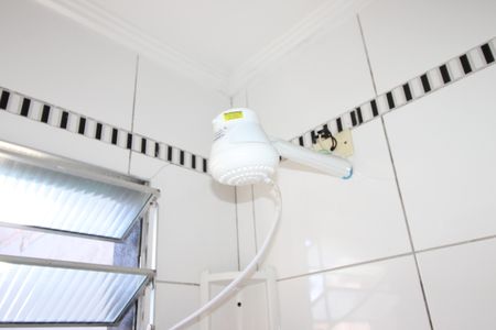 Casa à venda com 84m², 2 quartos e 2 vagasBanheiro Suíte 1