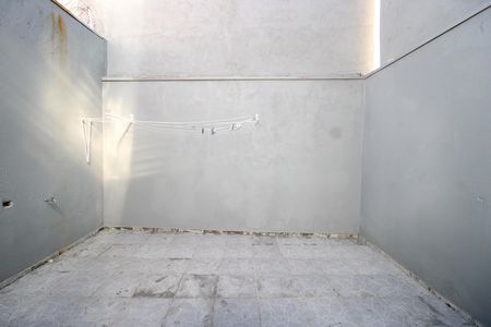 Área de Serviço / Quintal de casa à venda com 2 quartos, 84m² em Jardim Helena, São Paulo