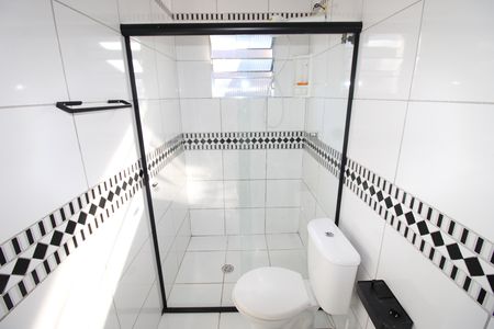 Casa à venda com 84m², 2 quartos e 2 vagasBanheiro Suíte 1