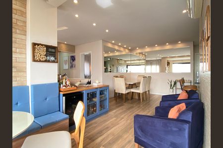 Sala de apartamento para alugar com 2 quartos, 78m² em Continental, Osasco