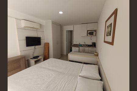 Studio para alugar com 30m², 1 quarto e sem vaga Studio para alugar com 30m², 1 quarto e sem vagaSALA E QUARTO