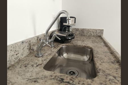 COZINHA de kitnet/studio para alugar com 1 quarto, 30m² em Praia Campista, Macaé