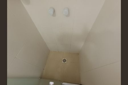 Studio para alugar com 30m², 1 quarto e sem vaga Studio para alugar com 30m², 1 quarto e sem vagaBANHEIRO