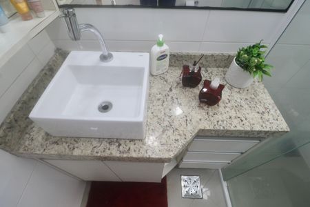 Apartamento para alugar com 65m², 2 quartos e 1 vaga Apartamento para alugar com 65m², 2 quartos e 1 vagaBanheiro Social