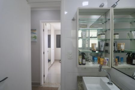 Apartamento para alugar com 65m², 2 quartos e 1 vaga Apartamento para alugar com 65m², 2 quartos e 1 vagaBanheiro Social