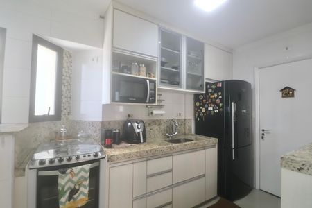 Apartamento para alugar com 65m², 2 quartos e 1 vaga Apartamento para alugar com 65m², 2 quartos e 1 vagaCozinha