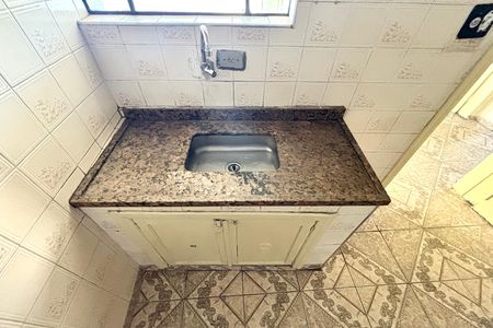 Cozinha de apartamento para alugar com 2 quartos, 70m² em Vila Talarico, São Paulo