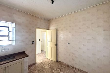 Cozinha de apartamento para alugar com 2 quartos, 70m² em Vila Talarico, São Paulo