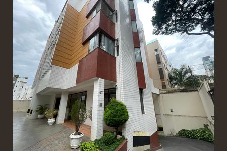 Fachada do bloco de apartamento à venda com 3 quartos, 97m² em Buritis, Belo Horizonte