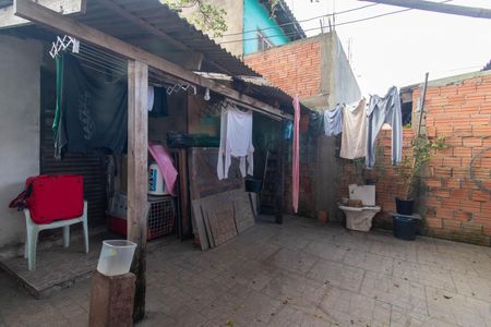 Quintal de casa à venda com 2 quartos, 52m² em Hípica, Porto Alegre