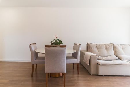 Apartamento para alugar com 75m², 3 quartos e 2 vagas Apartamento para alugar com 75m², 3 quartos e 2 vagasSala