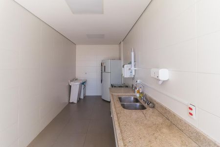 Apartamento para alugar com 75m², 3 quartos e 2 vagas Apartamento para alugar com 75m², 3 quartos e 2 vagasCozinha - Salão de Festas