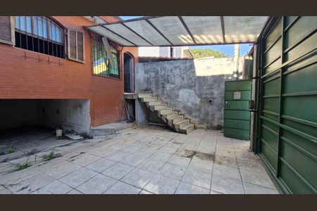 Casa à venda com 4 quartos, 150m² em Jardim das Flores, São Paulo