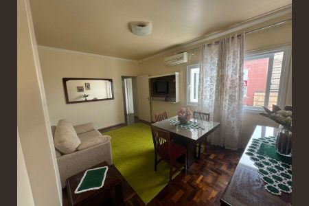 Sala de apartamento para alugar com 2 quartos, 75m² em Centro, Pelotas