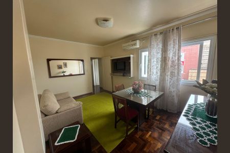 Sala de apartamento para alugar com 2 quartos, 75m² em Centro, Pelotas