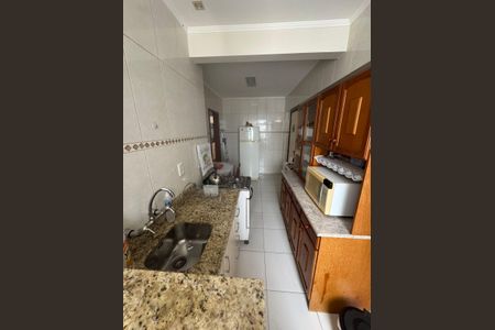 Cozinha de apartamento para alugar com 2 quartos, 75m² em Centro, Pelotas