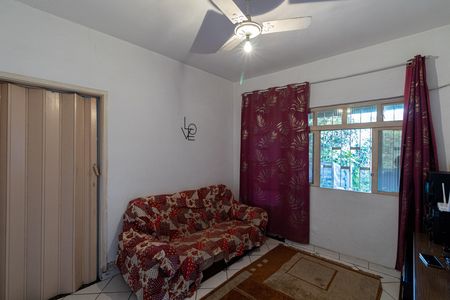 Casa à venda com 4 quartos, 300m² em Vila Jacuí, São Paulo