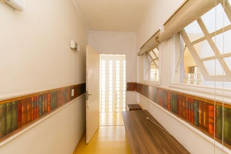 Casa para alugar com 400m², 4 quartos e 6 vagas Casa para alugar com 400m², 4 quartos e 6 vagasEscritório