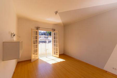 Casa para alugar com 400m², 4 quartos e 6 vagas Casa para alugar com 400m², 4 quartos e 6 vagasSuíte 2