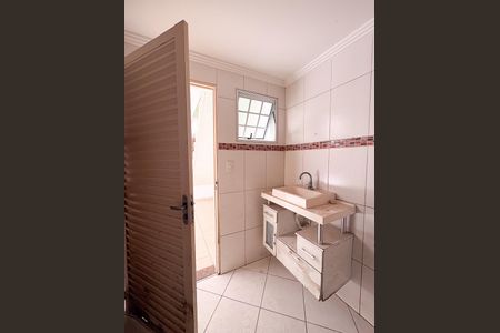 Casa para alugar com 400m², 4 quartos e 6 vagas Casa para alugar com 400m², 4 quartos e 6 vagasÁrea gourmet - Banheiro