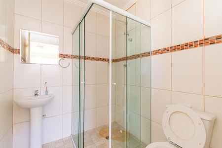 Casa para alugar com 400m², 4 quartos e 6 vagas Casa para alugar com 400m², 4 quartos e 6 vagasLavanderia - Banheiro