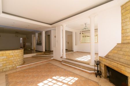Sala de casa para alugar com 4 quartos, 400m² em Vila Bela, São Paulo