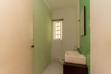 Casa para alugar com 400m², 4 quartos e 6 vagas Casa para alugar com 400m², 4 quartos e 6 vagasLavabo
