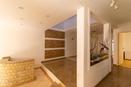 Casa para alugar com 400m², 4 quartos e 6 vagas Casa para alugar com 400m², 4 quartos e 6 vagasSala