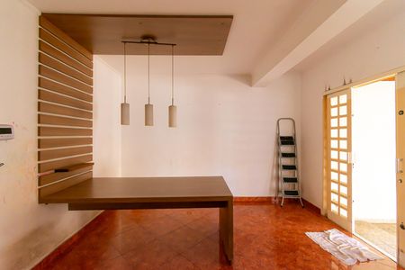 Casa para alugar com 400m², 4 quartos e 6 vagas Casa para alugar com 400m², 4 quartos e 6 vagasCozinha - Copa