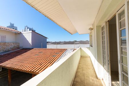Casa para alugar com 400m², 4 quartos e 6 vagas Casa para alugar com 400m², 4 quartos e 6 vagasLavanderia - Varanda