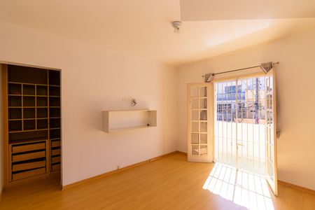 Casa para alugar com 400m², 4 quartos e 6 vagas Casa para alugar com 400m², 4 quartos e 6 vagasSuíte 2