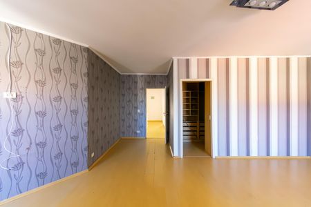 Casa para alugar com 400m², 4 quartos e 6 vagas Casa para alugar com 400m², 4 quartos e 6 vagasSuíte 3