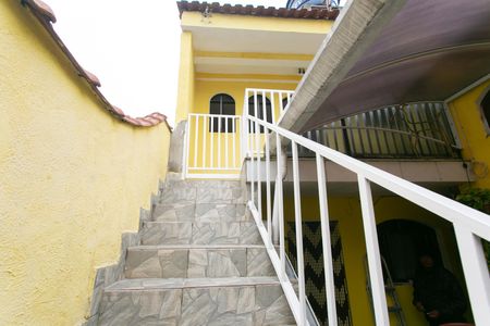 Entrada  de casa para alugar com 2 quartos, 65m² em Jardim Norma, São Paulo