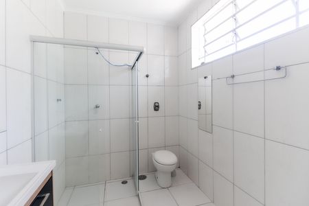Casa para alugar com 200m², 3 quartos e sem vaga Casa para alugar com 200m², 3 quartos e sem vagaBanheiro