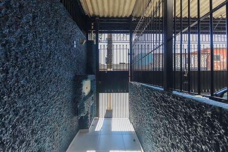 Entrada de casa para alugar com 3 quartos, 200m² em Jardim Sao Carlos (zona Leste), São Paulo