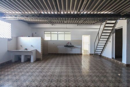 Casa para alugar com 200m², 3 quartos e sem vaga Casa para alugar com 200m², 3 quartos e sem vagaÁrea de Serviço