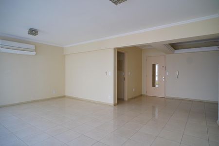 Apartamento à venda com 130m², 3 quartos e 1 vaga Apartamento à venda com 130m², 3 quartos e 1 vagaSala