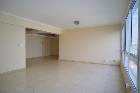 Apartamento à venda com 130m², 3 quartos e 1 vaga Apartamento à venda com 130m², 3 quartos e 1 vagaSala