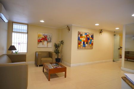 Apartamento à venda com 130m², 3 quartos e 1 vaga Apartamento à venda com 130m², 3 quartos e 1 vagaÁrea comum - Salão de festas