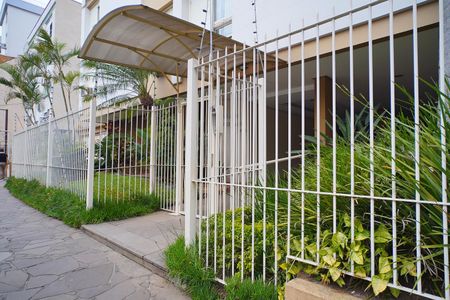 Apartamento à venda com 130m², 3 quartos e 1 vaga Apartamento à venda com 130m², 3 quartos e 1 vagaFachada