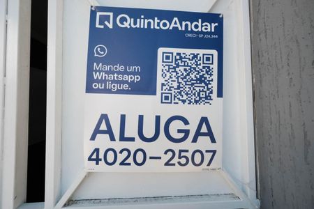 Placa de casa de condomínio para alugar com 2 quartos, 75m² em Vila Marieta, São Paulo