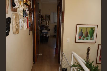Casa à venda com 85m², 2 quartos e 2 vagasCorredor