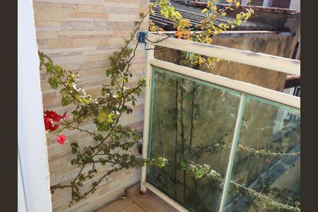 Casa à venda com 85m², 2 quartos e 2 vagasVaranda da suíte 2