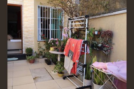Casa à venda com 85m², 2 quartos e 2 vagasGaragem