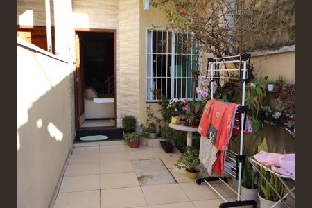 Casa à venda com 85m², 2 quartos e 2 vagasGaragem