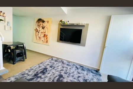 Casa de condomínio para alugar com 49m², 2 quartos e 1 vagaSala