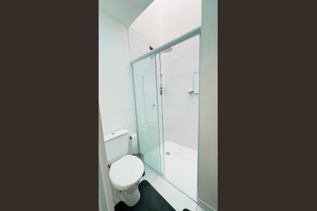 Banheiro de casa de condomínio para alugar com 2 quartos, 49m² em Bairro Jardim Nossa Senhora das Graças, Cotia
