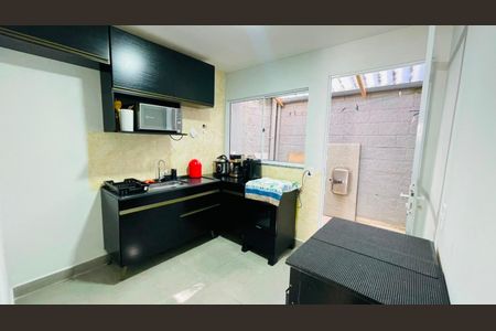 Casa de condomínio para alugar com 49m², 2 quartos e 1 vagaCozinha