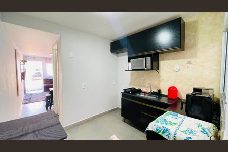 Cozinha de casa de condomínio para alugar com 2 quartos, 49m² em Bairro Jardim Nossa Senhora das Graças, Cotia