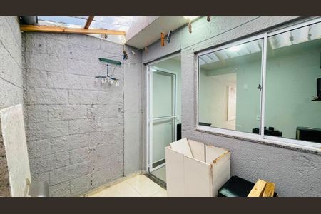 Área de Serviço de casa de condomínio para alugar com 2 quartos, 49m² em Bairro Jardim Nossa Senhora das Graças, Cotia